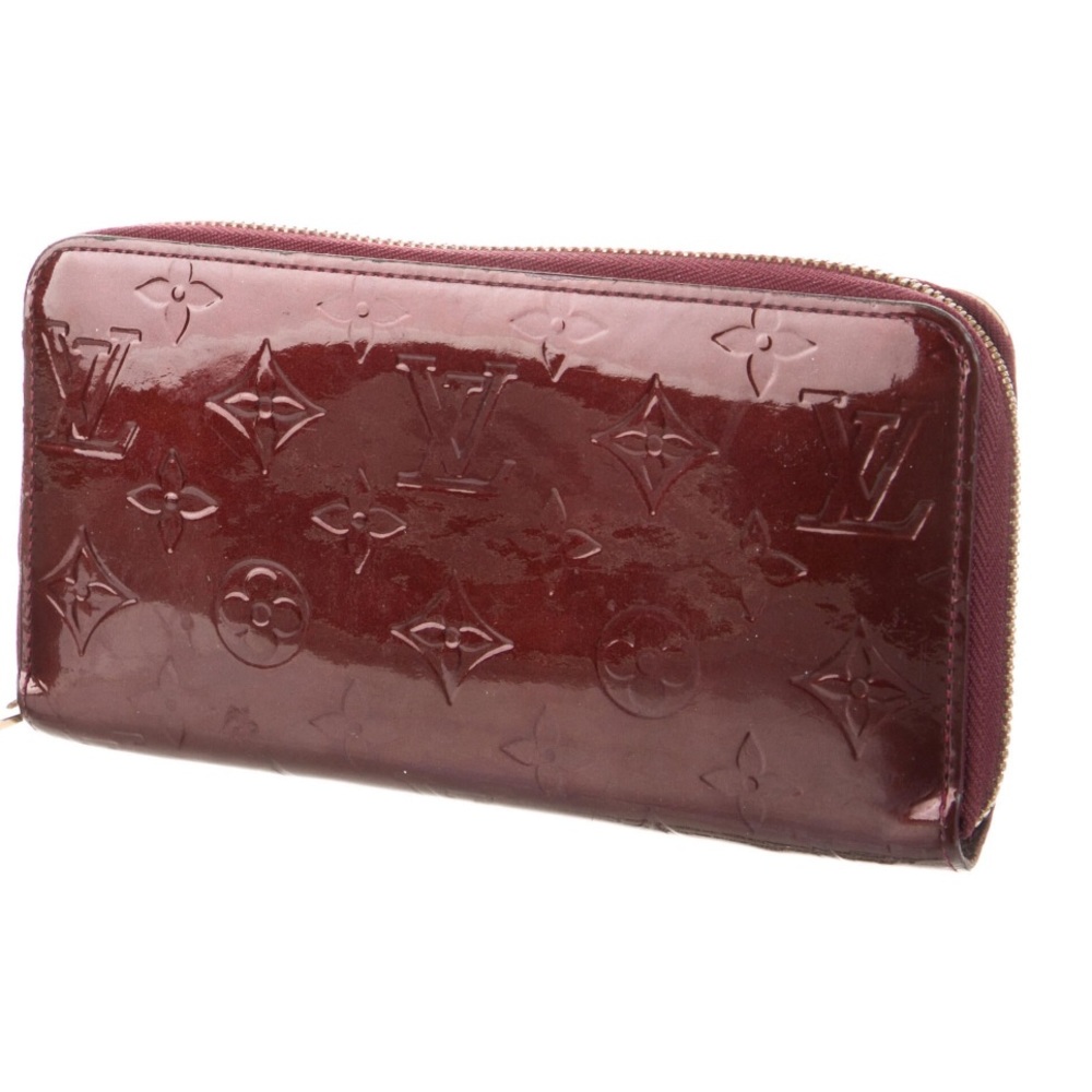 Louis Vuitton Women’s Wallet Burgundy color